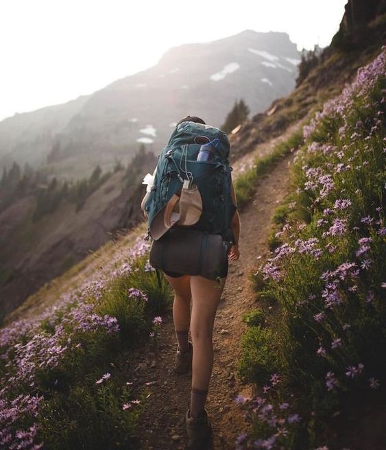 new experiences, beyond comfort zone, personal growth, try new things, explore, grow, learn, travel, evolve