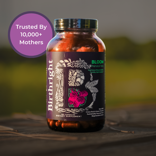 Bloom bottle on weathered wood outdoors with a "Trusted By 10,000+ Mothers" badge.